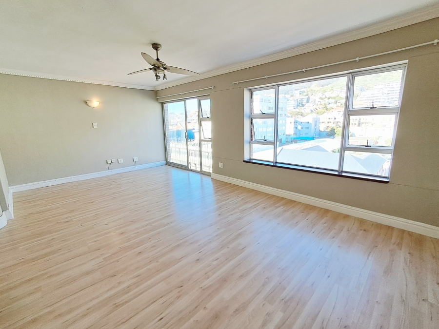 2 Bedroom Property for Sale in Sea Point Western Cape